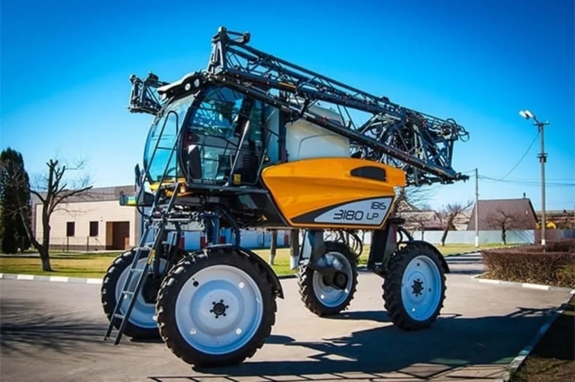 Оприскувач самохідний IBIS – 3000 – 28