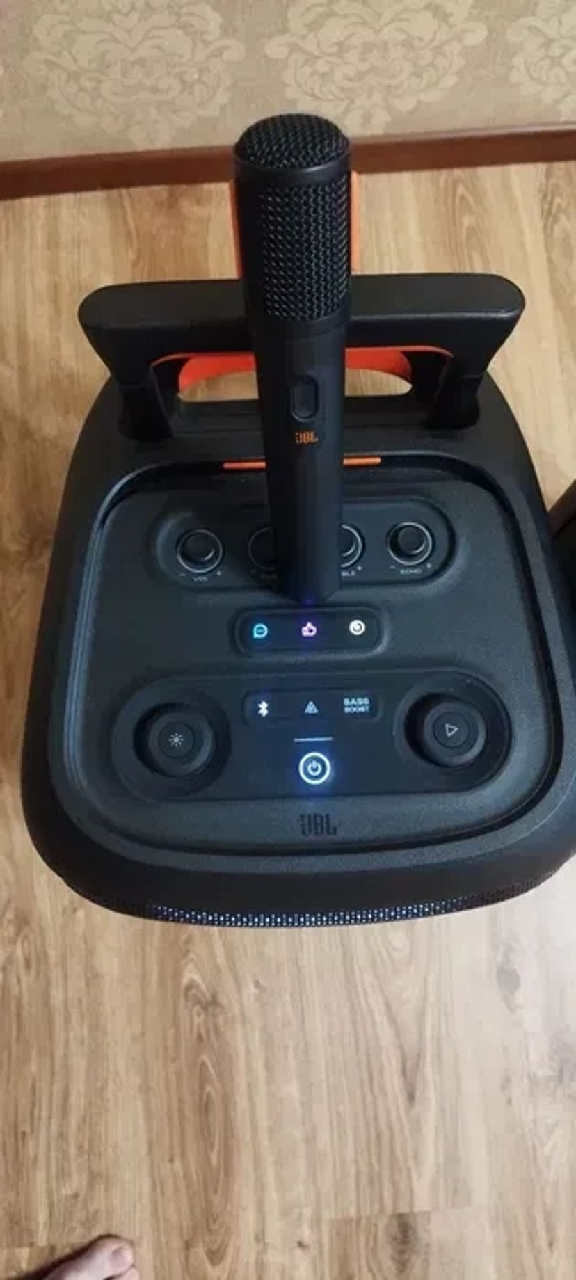 Портативна колонка JBL partybox 320