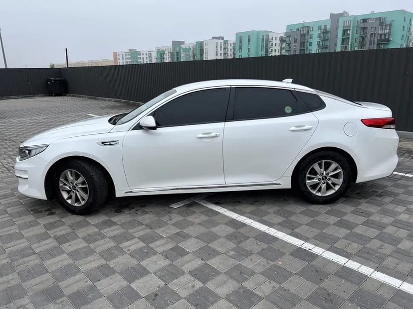 Авто Кіа К5 2017 / 4700 тиждень