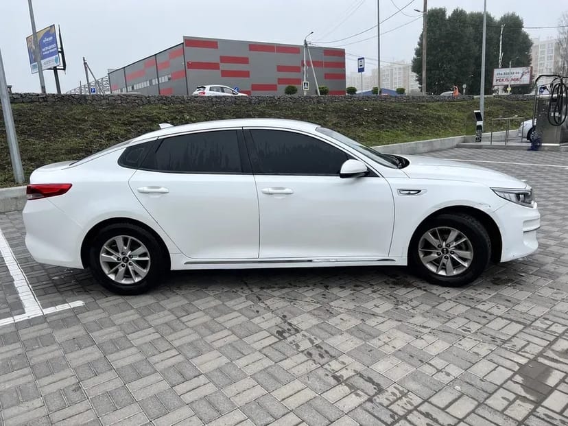 Авто Кіа К5 2017 / 4700 тиждень