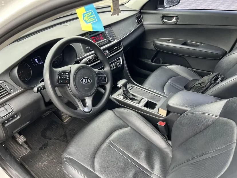 Авто Кіа К5 2017 / 4700 тиждень