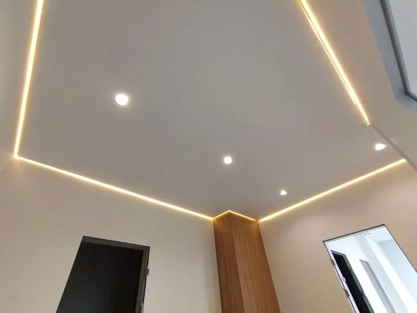 Натяжні стелі під ключ. MSD Premium. Світлові лінії