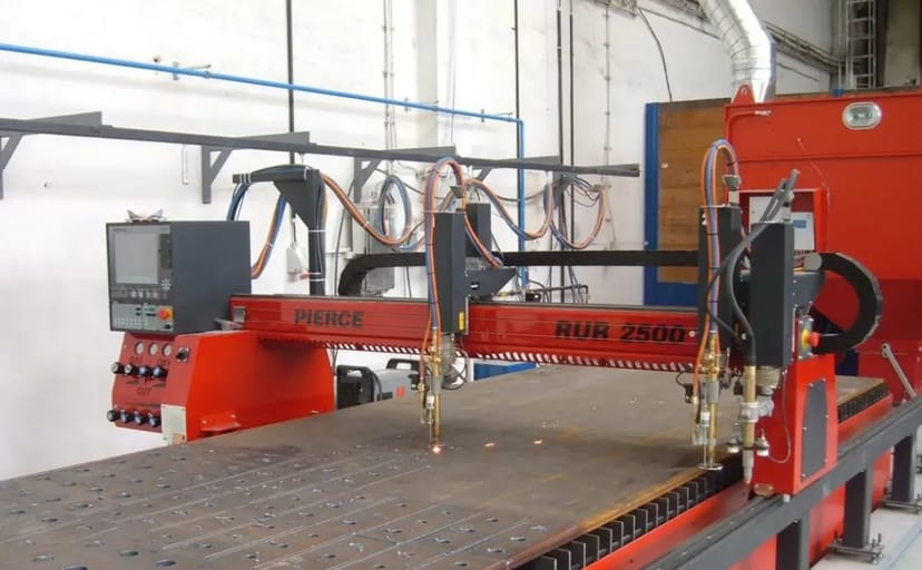 Плазмове різання листового металу до 250 мм