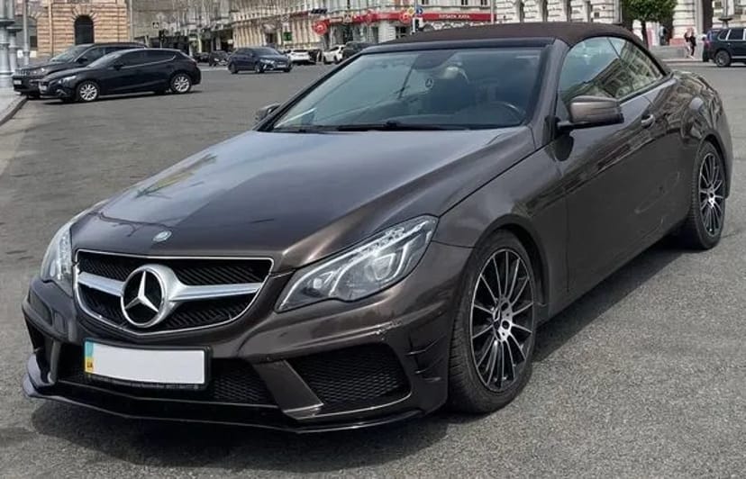 407 Кабріолет Mercedes E350 BLUETEC на весілля зйомки