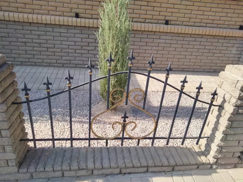 Сварочные работы,ворота,металлические изделия,кэт балконы