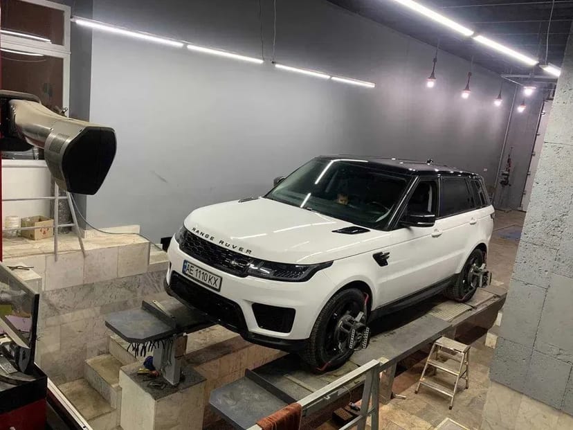 Сервіс розвал-сходження Hunter Elite і шиномонтаж — висока точність та якість