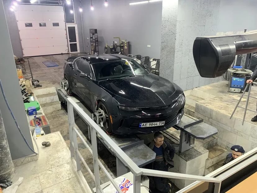 Сервіс розвал-сходження Hunter Elite і шиномонтаж — висока точність та якість