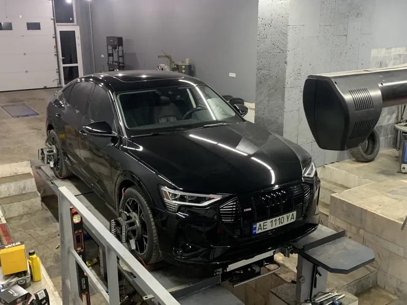 Сервіс розвал-сходження Hunter Elite і шиномонтаж — висока точність та якість