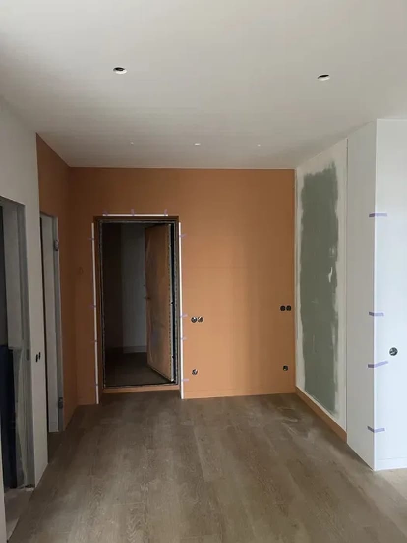 Безповітряне Фарбування стін, стелі