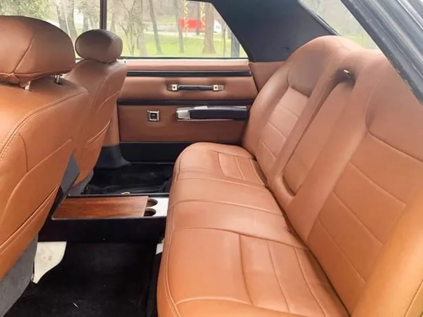 088 Ретро авто Chrysler New York на зйомки кіно фотосесію весілля