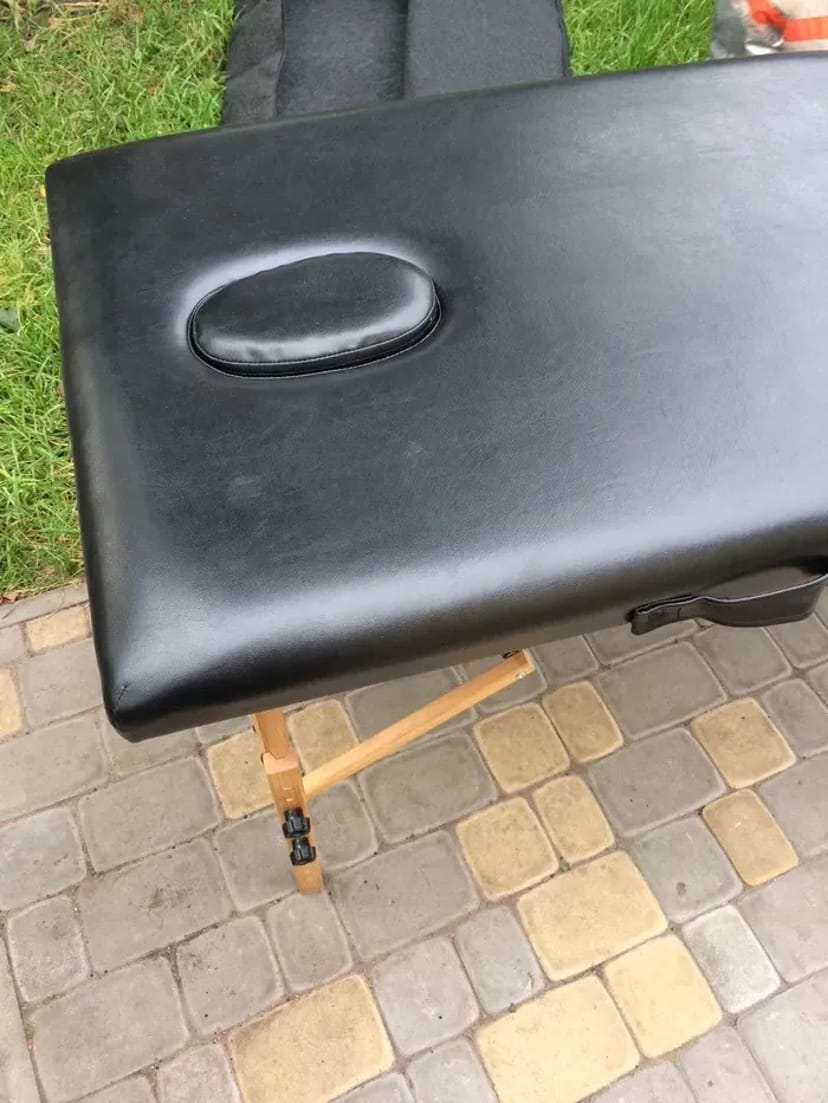 Складний масажний стіл Relax .