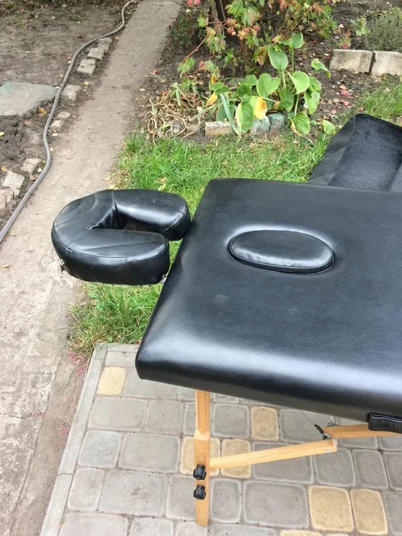 Складний масажний стіл Relax .