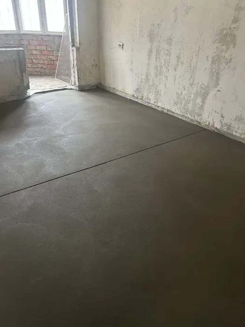 Напівсуха Стяжка: Ідеально Рівна Основа для Підлоги, Дахів та Вуличних Майданчиків!