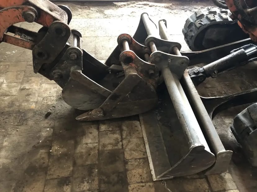 Мініекскаватор HITACHI EX22, ГІДРОМОЛОТ!