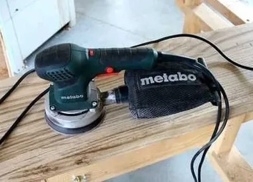 Ексцентрикова шліфувальна машина Metabo SXE 3150