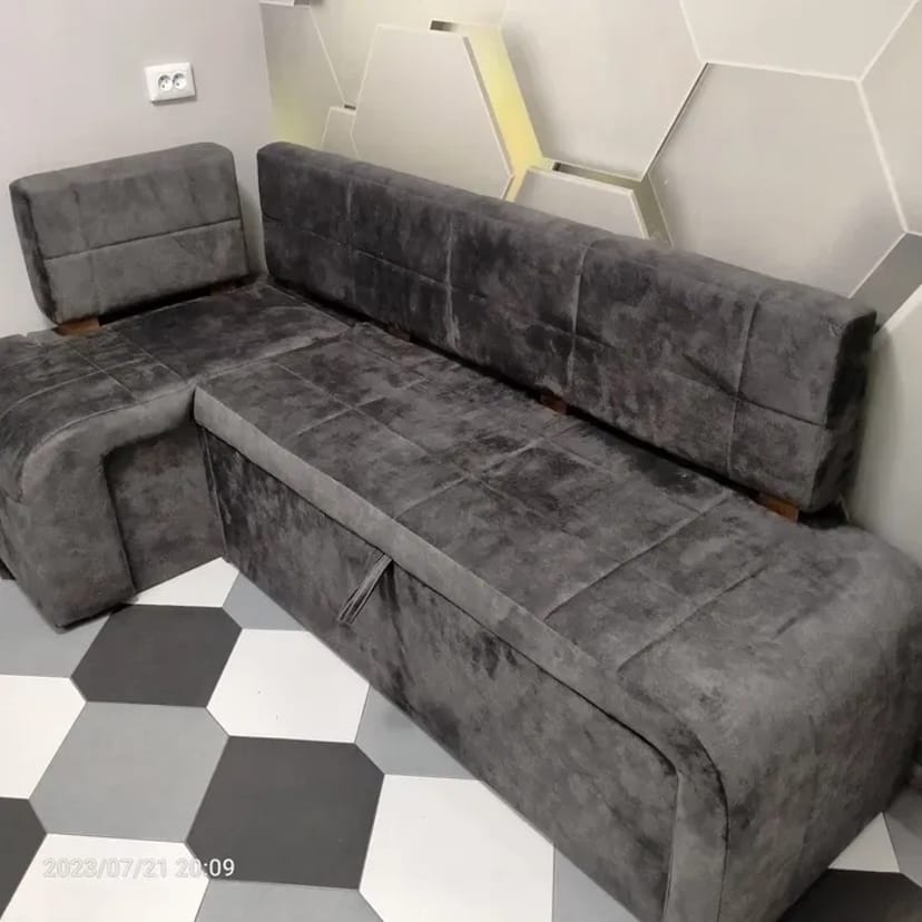 Ремонт і перетяжка м'яких меблів. Швидко та якісно.