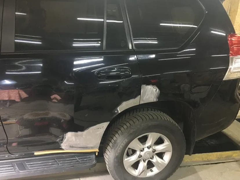 Фарбування автомобілів в камері, рихтування, полірування кузова, фар.