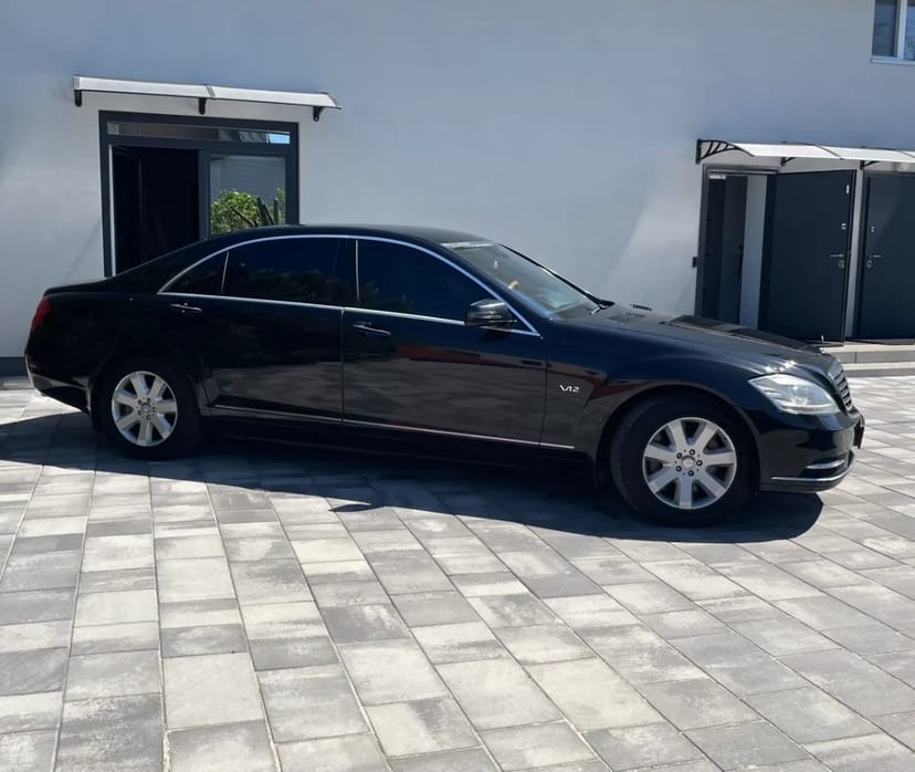 Mercedes-Benz S-Class 2009