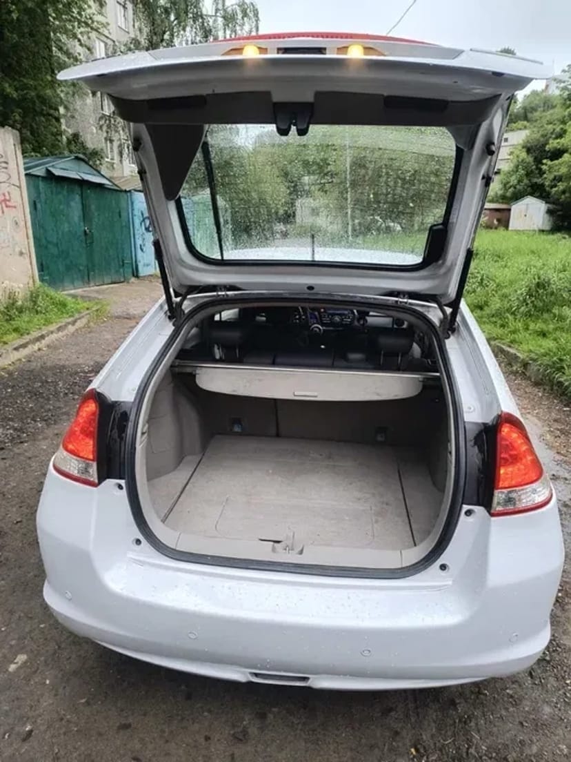 Авто HONDA Insight