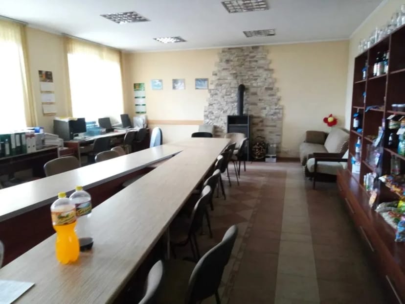 Комерційна будівля (офіс, майстерня ...)