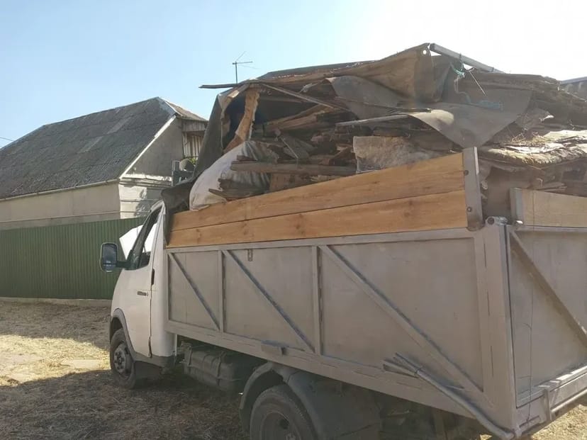 Вивіз шин / Вывоз шин и любого мусора 2 000 грн. Залежно від району