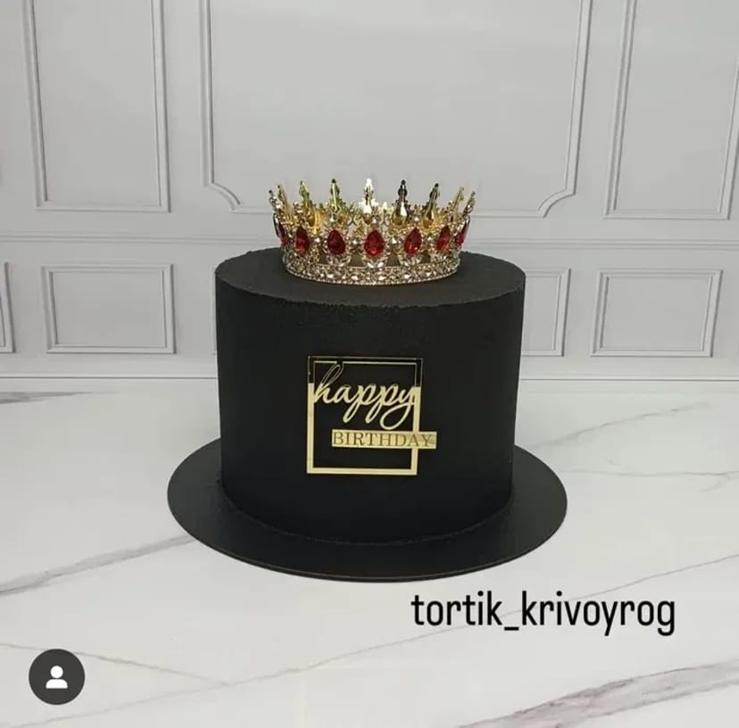 Ексклюзивні Торти на Замовлення: Натуральні Інгредієнти та Неповторний Дизайн для Вашого Свята!