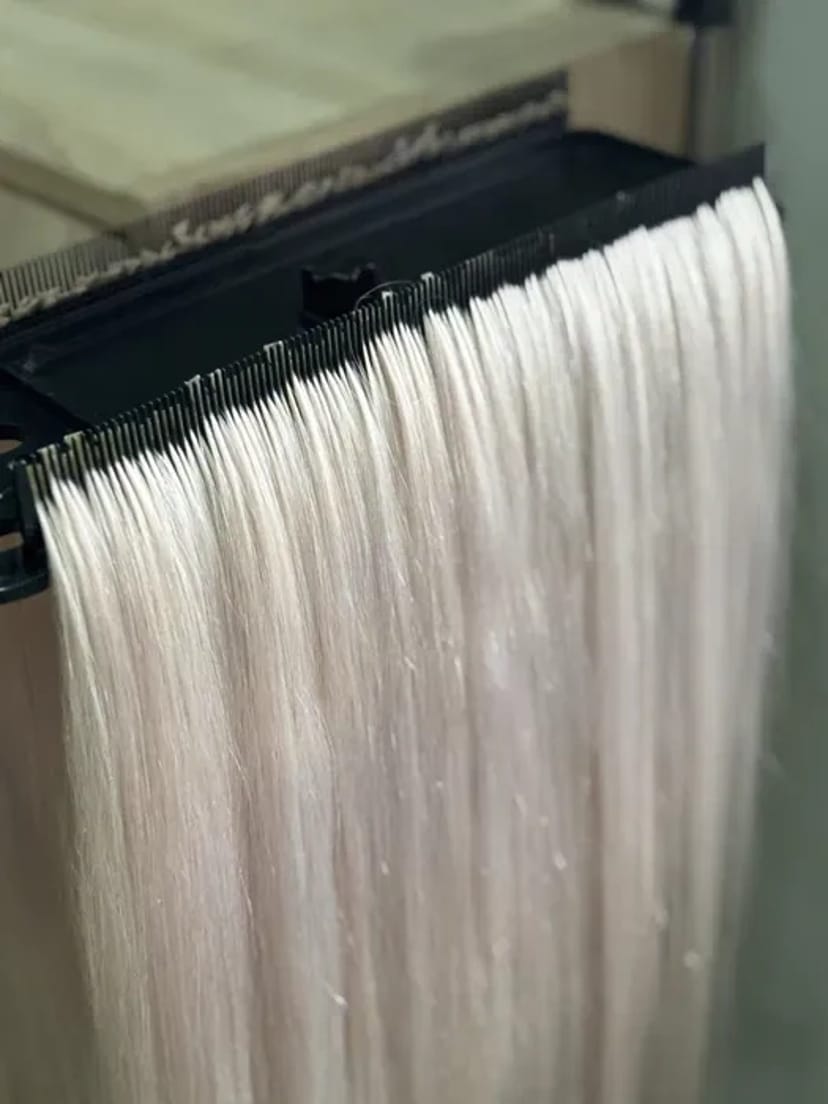 Нарощування/ корекція/зняття/ загущення волосся!