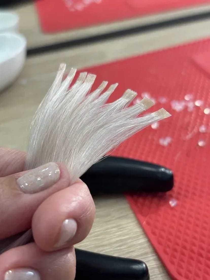 Нарощування/ корекція/зняття/ загущення волосся!