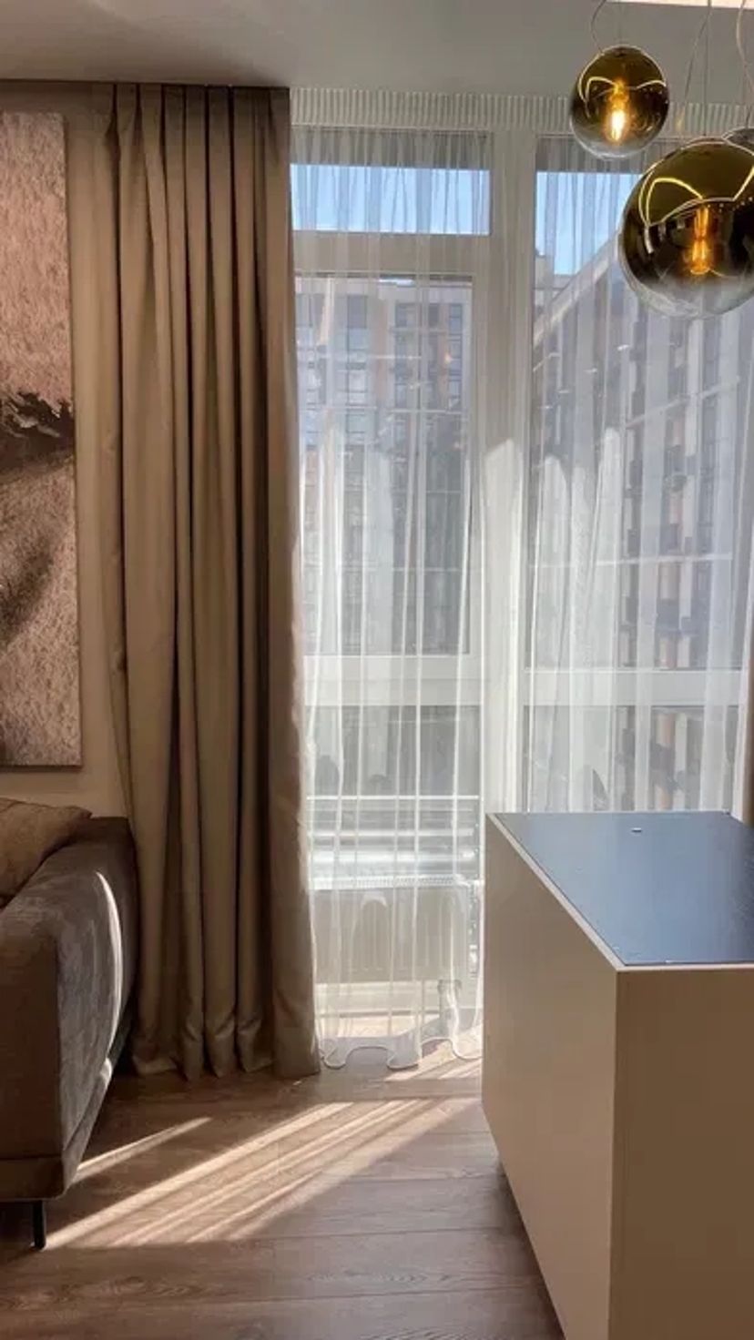 Пошив штор, тюлей, римських штор, монтаж жалюзів, карнизів