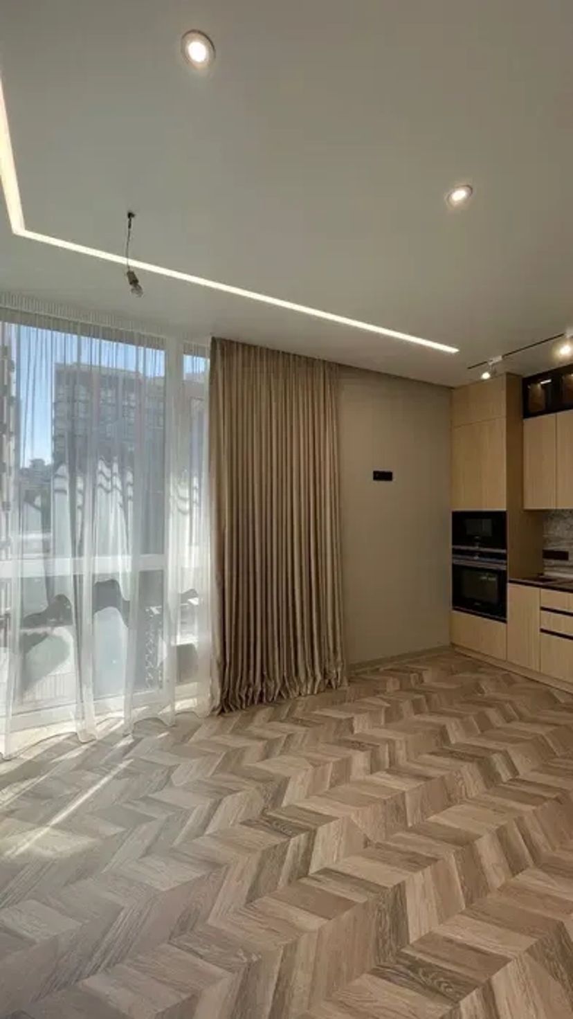 Пошив штор, тюлей, римських штор, монтаж жалюзів, карнизів