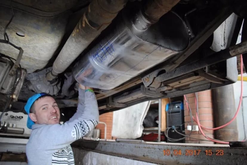 Зварювальні роботи, ремонт глушників, гофр і каталізаторів — є все!