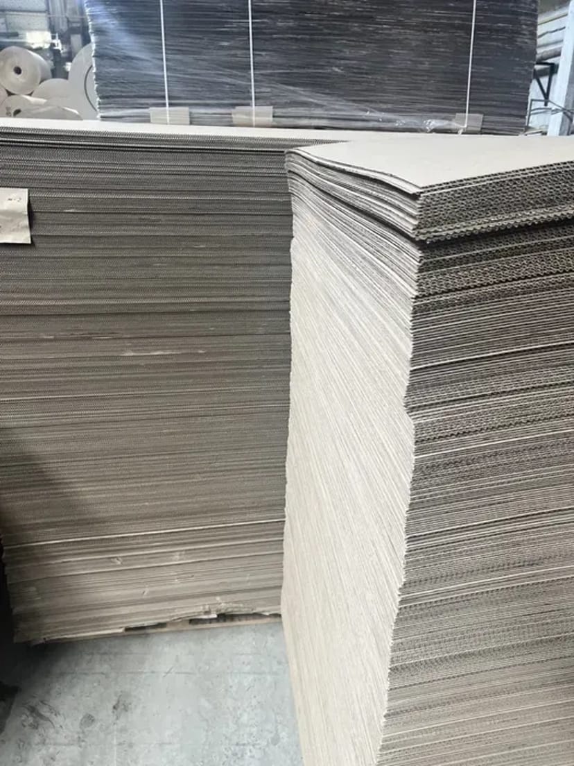 Гофрокартон, картон листовий, ящики з картону