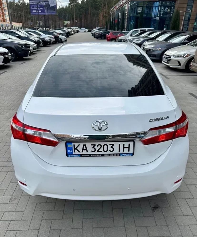 Авто Toyota Corolla