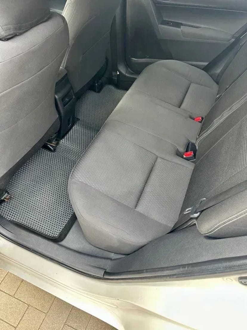 Авто Toyota Corolla