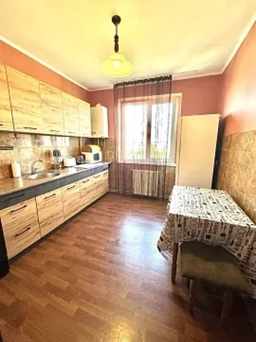 2-кімнатна квартира подобово у Ужгороді, вул. Героїв 128ї Бриади (8 Березня), 31 — 1001627525  