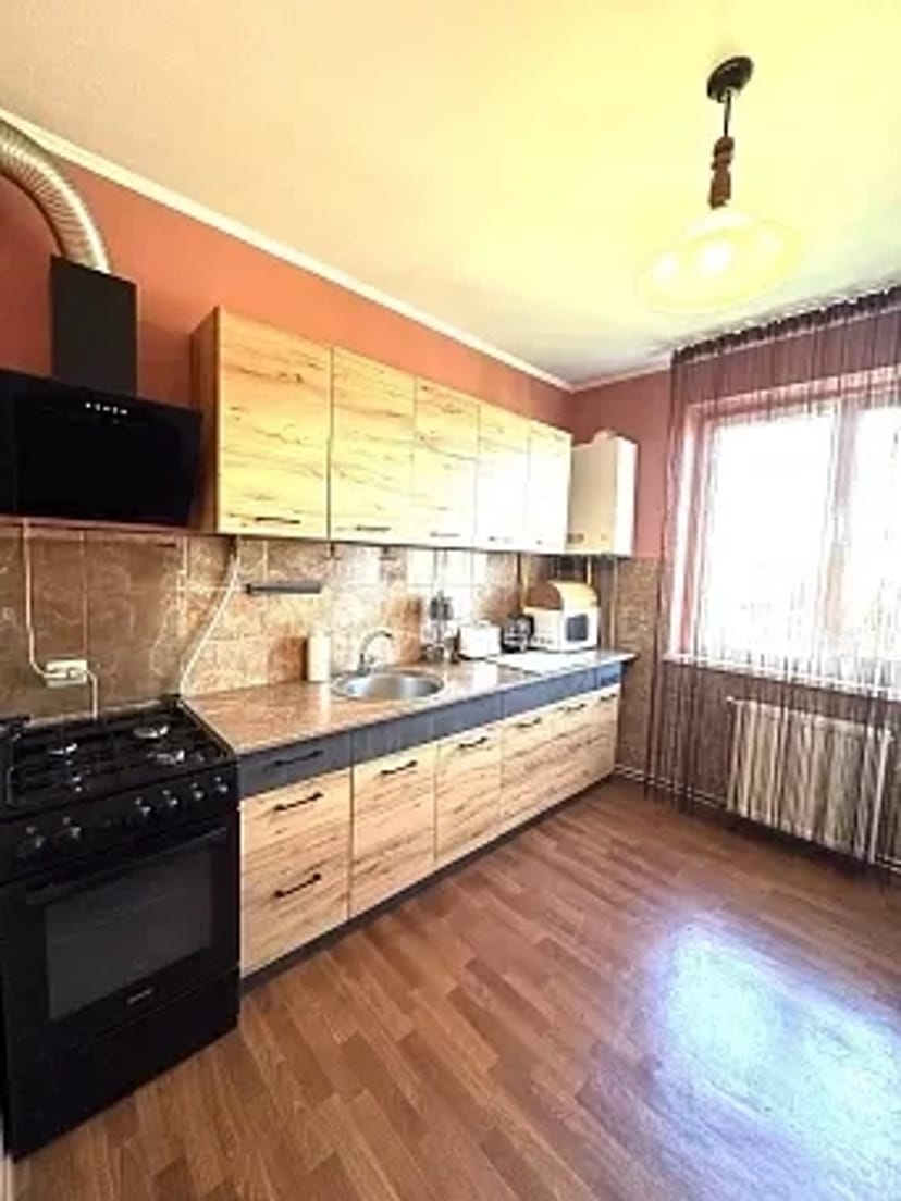 2-кімнатна квартира подобово у Ужгороді, вул. Героїв 128ї Бриади (8 Березня), 31 — 1001627525  