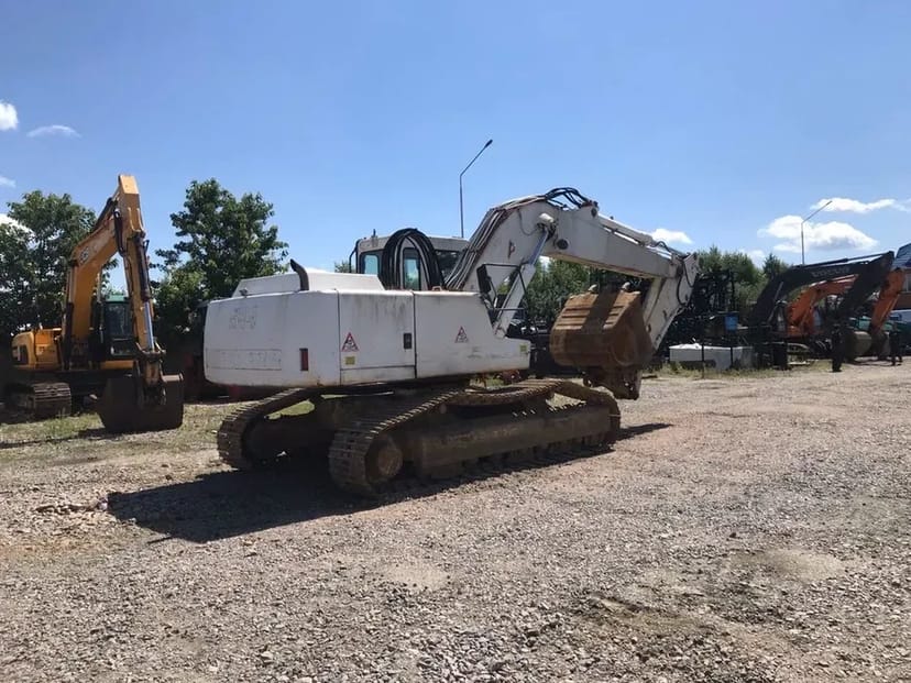Послуги екскаватора LIEBHERR 914 екскаватор з гідромолотом