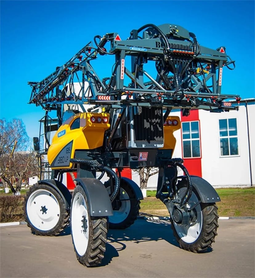Оприскувач IBIS – 3000 – 28 для підживлення посівів