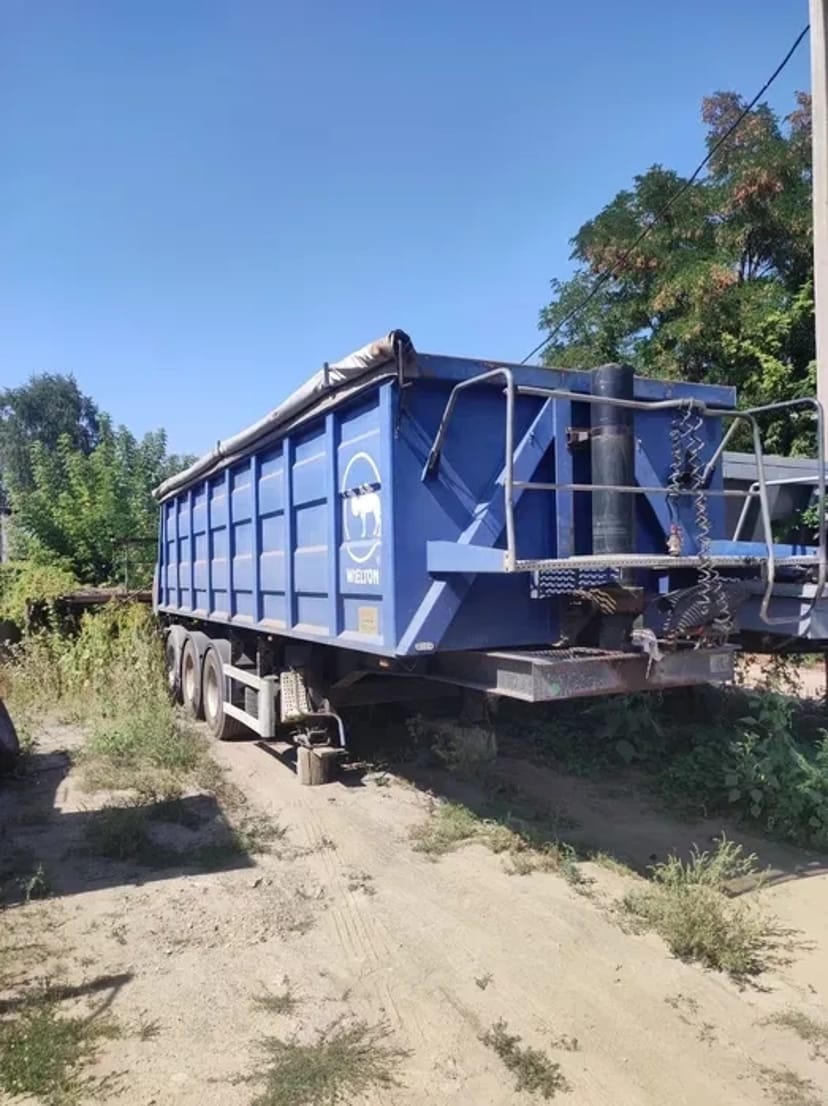 Вантажоперевезення, вантажні автомобілі.