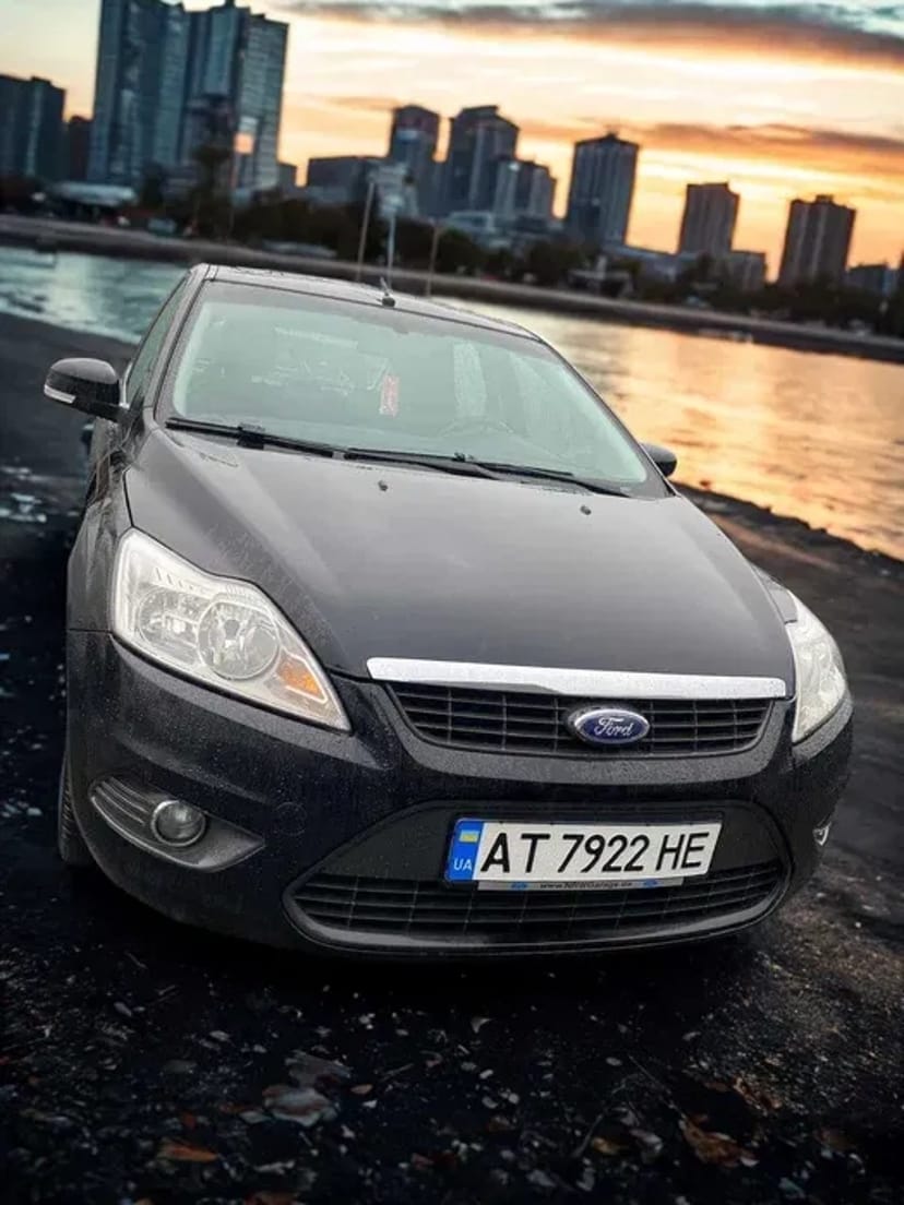 Сімейний автомобіль Ford Focus