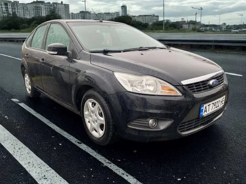 Сімейний автомобіль Ford Focus