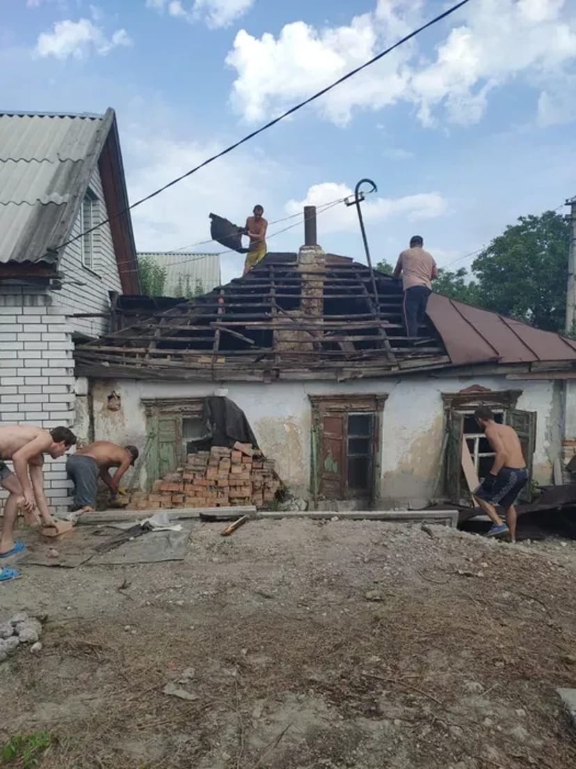 Демонтаж будинків, сараїв, квартир, вивіз сміття, земляні роботи, прибирання