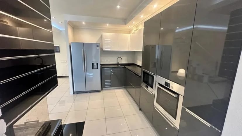 Дизайнерська двокімнатна квартира