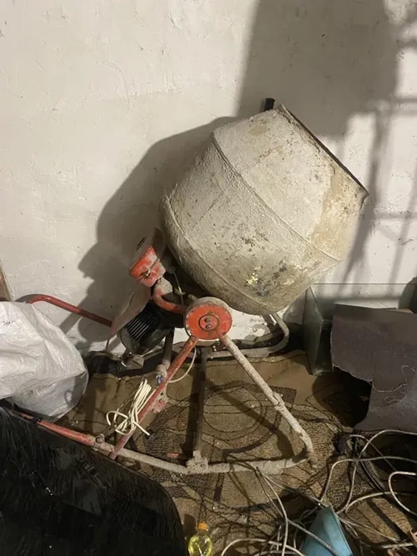 Бетонозмішувач потужний працює тихо