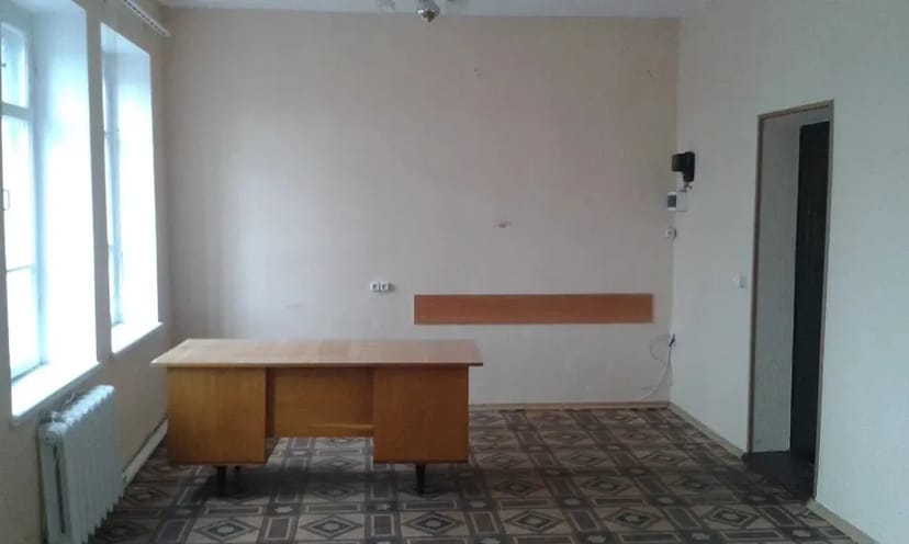 Офісні приміщення з парковкою та охороною