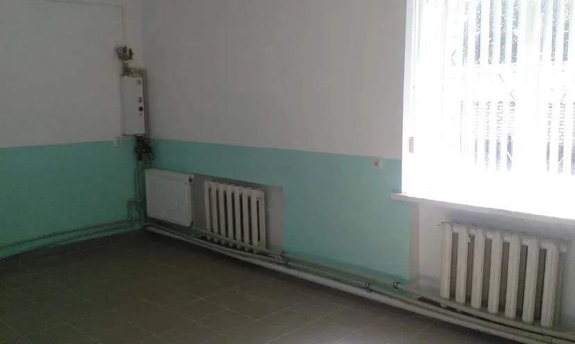 Офісні приміщення з парковкою та охороною