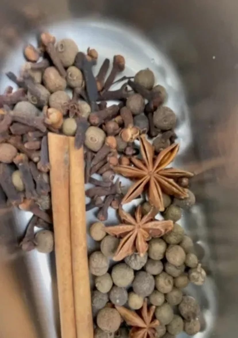 Глінтвейн на візочку — тепла атмосфера для ваших свят