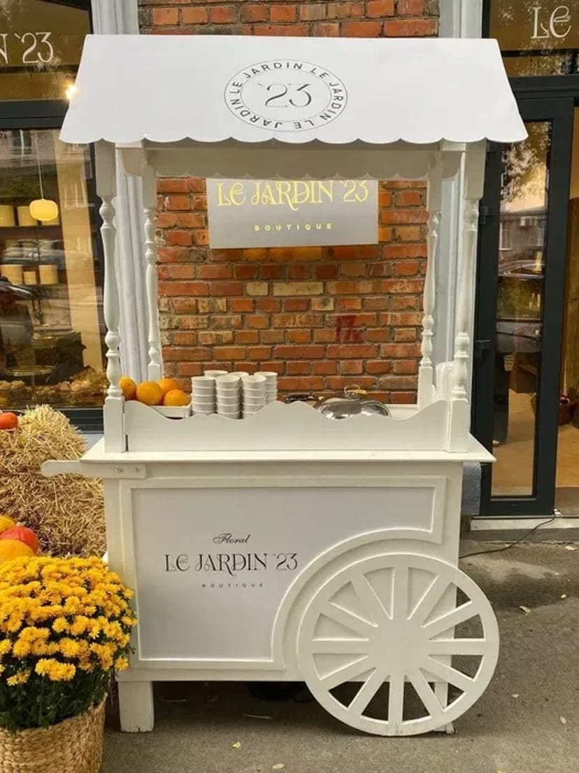 Глінтвейн на візочку — тепла атмосфера для ваших свят