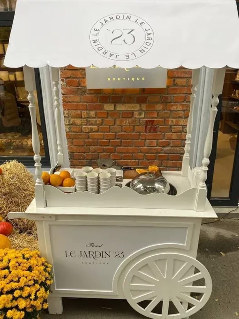 Глінтвейн на візочку — тепла атмосфера для ваших свят