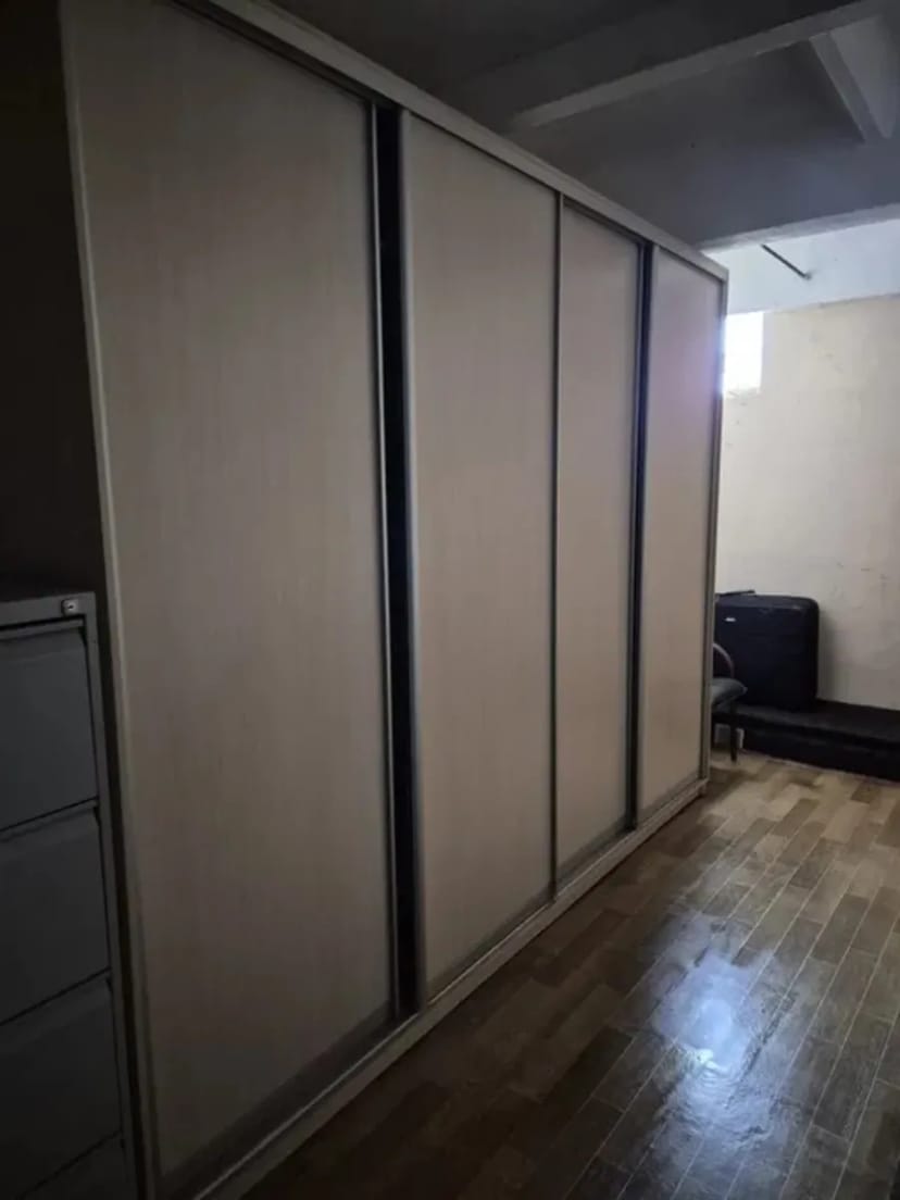 Гаражний бокс з охороною на 2 поверсі